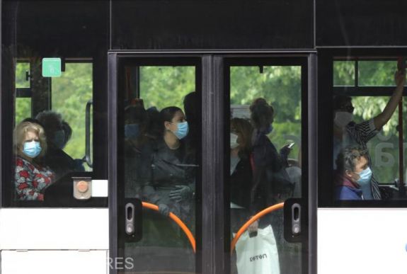 Szabályozták a maszk kötelező viselését – vannak enyhítések