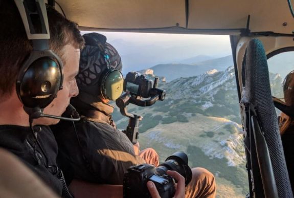 „Fontosnak tartottuk, hogy ne zavarjuk az állatokat” – a Retyezátban forgatott filmet egy marosvásárhelyi csapat