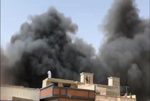 Lezuhant egy utasszállító repülő Karacsiban