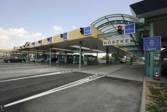 Korlátozás nélkül léphetik át a magyar-szerb határt a két ország állampolgárai