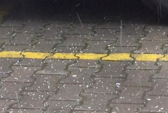 Kolozs megyét már elérte a rossz idő: jégeső esett