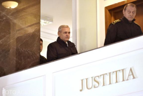 FRISSÍTVE - Eldőlt: végképp börtönben marad Liviu Dragnea