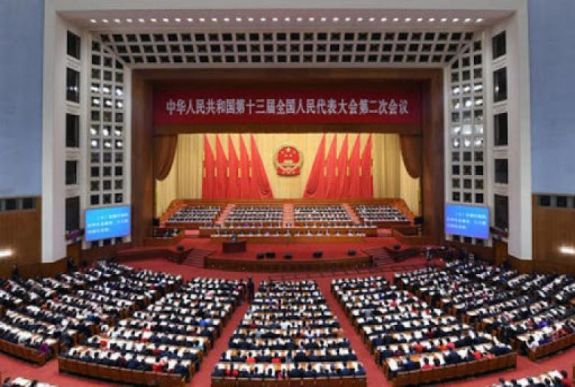 Elfogadta a kínai parlament a Hongkongra vonatkozó nemzetbiztonsági törvénytervezetet