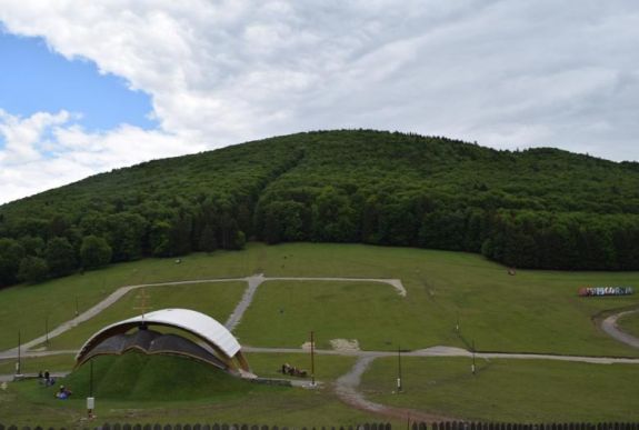 Pünkösdi búcsú Csíksomlyón: idén üresen ásított a „nyereg”