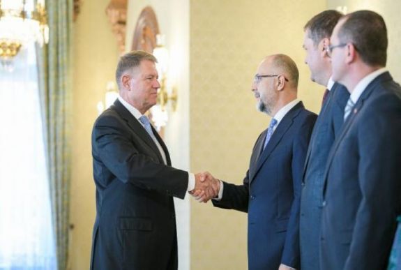 FRISSÍTVE – Iohannis nem hirdeti ki, ehelyett az alkotmánybíróságra küldi a Trianon-törvényt