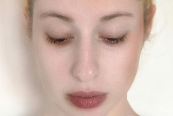 Élő online közvetítésben játszik a Szigligeti Színház, a kőszínházak közül először