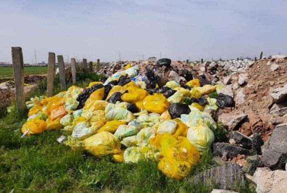 Környezetvédelmi miniszter: a maszkokat és a kesztyűket újra kell hasznosítani, vagy el kell égetni