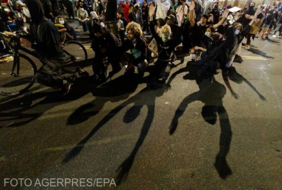 Seattle belvárosát fegyveresek kerítették hatalmukba