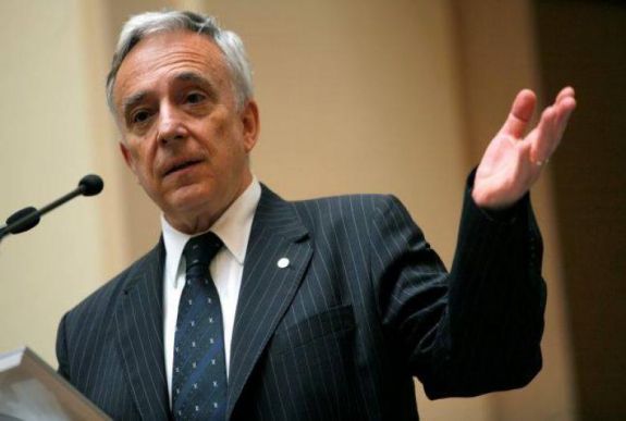 A bíróságtól kéri a jegybanki kormányzó ügynökmúltjának megállapítását a CNSAS