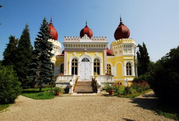 Európai uniós forrásokból újul meg az árokaljai Bethlen-kastély