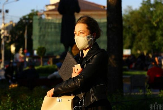 Ukrajnában meghaladta a 37 ezret a fertőzöttek száma