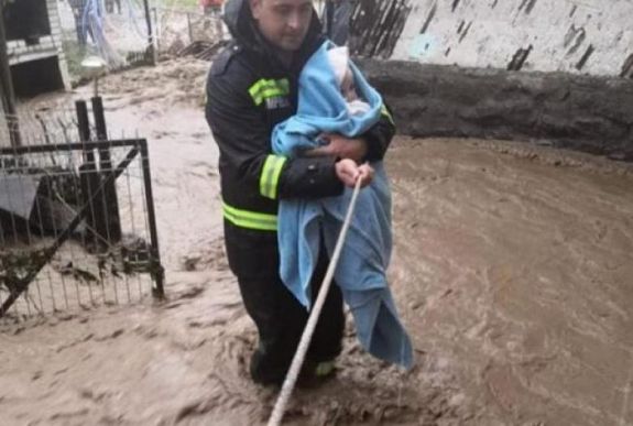 Árvizek Erdélyben és Moldvában: három ember meghalt, egy kislány eltűnt