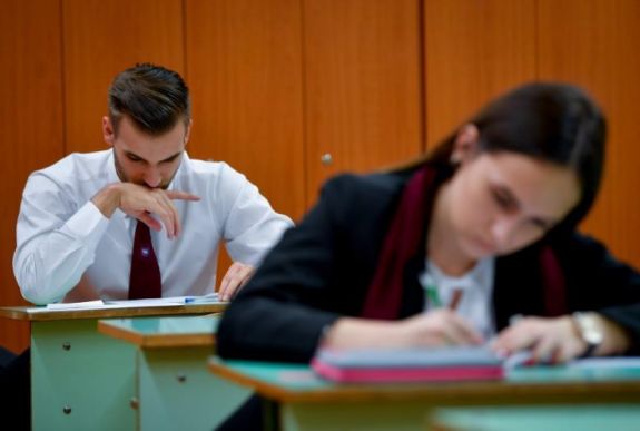 Érettségi: innen letölthetők a csütörtöki vizsga tételei és a javítási útmutatók