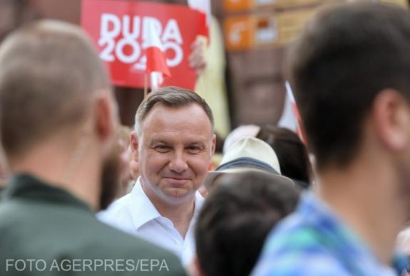 A lengyel elnökválasztás részeredményei szerint Andrzej Duda nyert