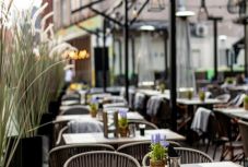 Csak a kliensek elenyésző hányada hajlandó megadni elérhetőségét a vendéglősöknek 