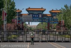 Koronavírus: több mint ezer járatot töröltek a pekingi nemzetközi repülőtereken