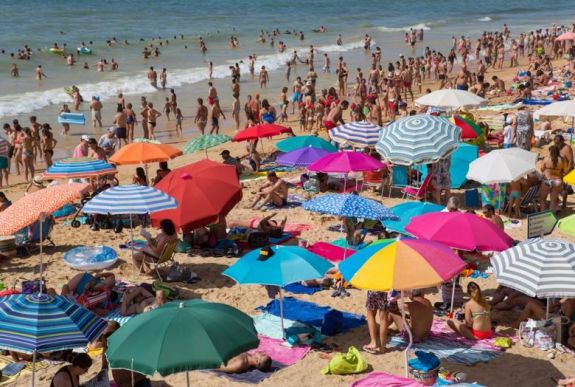 Horvátországban 70 százalékkal kevesebb turista nyaralt az első félévben