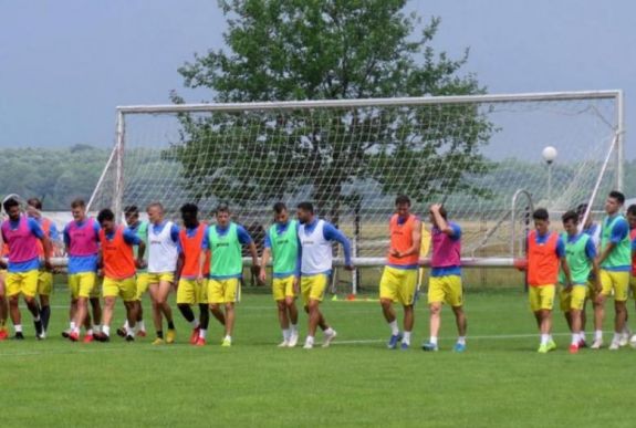 FRISSÍTVE – Liga 2: a Petrolul-játékosok koronavírus-fertőzése miatt elmarad az UTA nyitómeccse