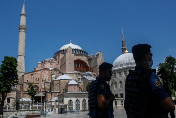 Erdogan elrendelte a Hagia Sophia ortodox székesegyház mecsetté alakítását