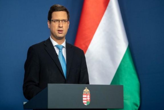 Kedd éjféltől egészségügyi vizsgálatnak vetik alá a Romániából Magyarországra utazókat