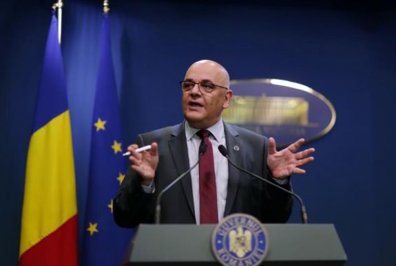 Lapértesülés: vizsgálódik a rendőrség a Raed Arafatot halállal fenyegető férfi ügyében