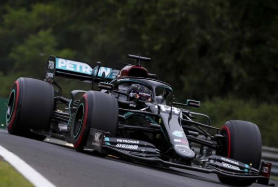 Magyar Nagydíj: Hamilton 90. rajtelsőségét szerezte meg Mogyoródon