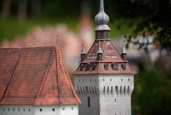 Szombaton megnyitja kapuit a Mini Erdély-park Szejkefürdőn