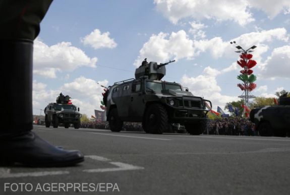 Lukasenka hadserege felvonul a lengyel határra