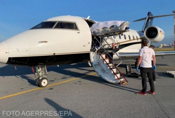 Mesterséges kómában vitték Németországba Alekszej Navalnijt