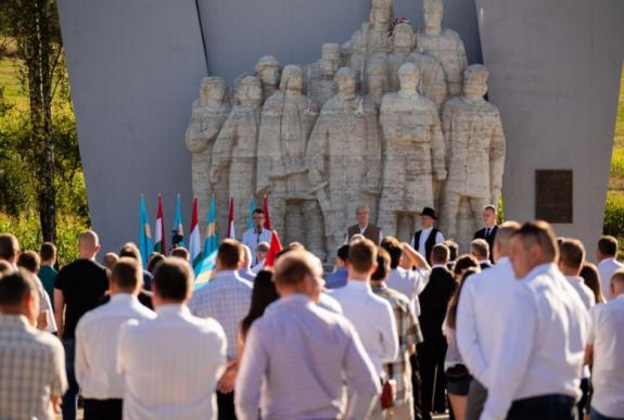 Az új magyar egységet méltatták kampányindítójukon az EMSZ vezetői