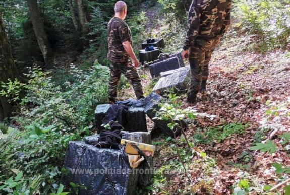 Figyelmeztető lövésekkel sem sikerült elkapni a máramarosi cigarettacsempészeket