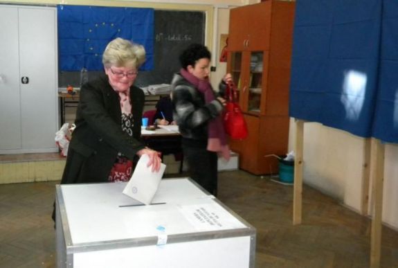 Azok is szavazhatnak a választásokon, akiknek március 1-je után járt le a személyijük