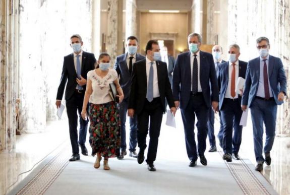 FRISSÍTVE – Újabb harminc nappal meghosszabbította a veszélyhelyzetet a kormány