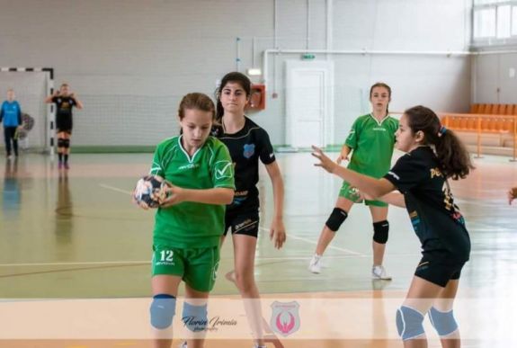 Labda nélküli tornaórák az iskolákban – elméleti oktatásra kényszerülnek a tanárok