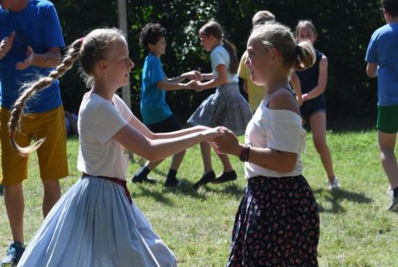 Néphagyományok iránt érdeklődő diákoknak hirdet levelezőversenyt a Hagyományok Háza