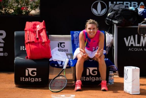 FRISSÍTVE – Bejutott a római tenisztorna döntőjébe Simona Halep