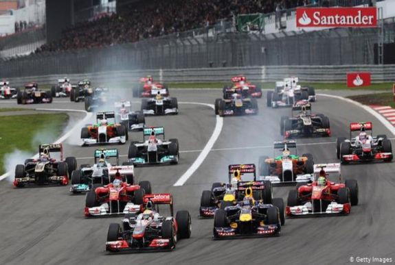 Forma-1: húszezer nézőt beengednek a Nürburgringre