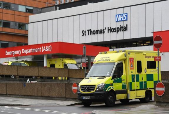 Újabb regionális korlátozások lépnek életbe Nagy-Britanniában