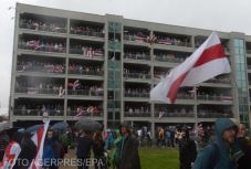 Ismét százezres tüntetést tartottak Minszkben