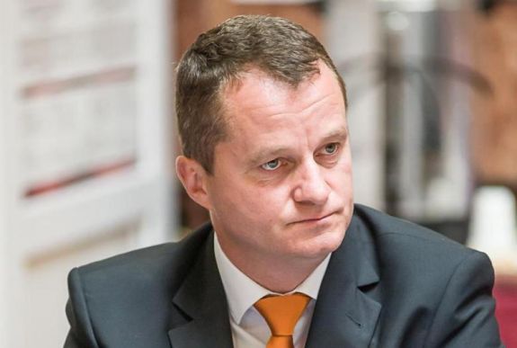 FRISSÍTVE – Puccshangulat az MPP-ben: Mezei János pártelnök lemondását követelik