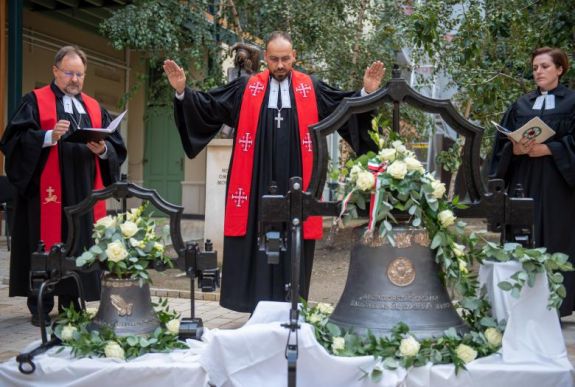 Miatyánk és Összetartozás – evangélikus harangszentelési ünnepségen jártunk Kolozsváron