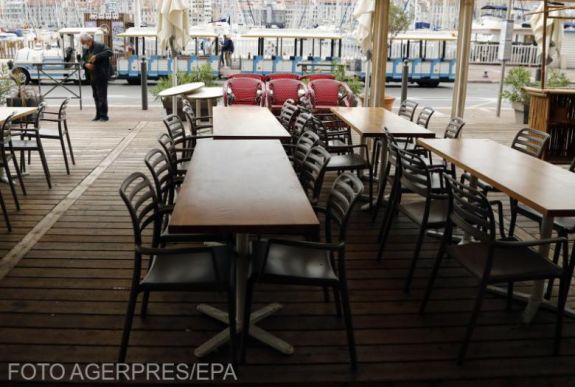 Koronavírus: újabb szigorításokat jelent be a francia kormány