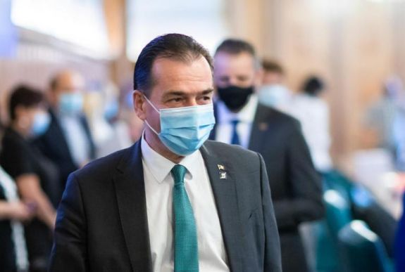 FRISSÍTVE - Fertőzésgyanús a kormányfő, ezért bezárkózott az irodájába