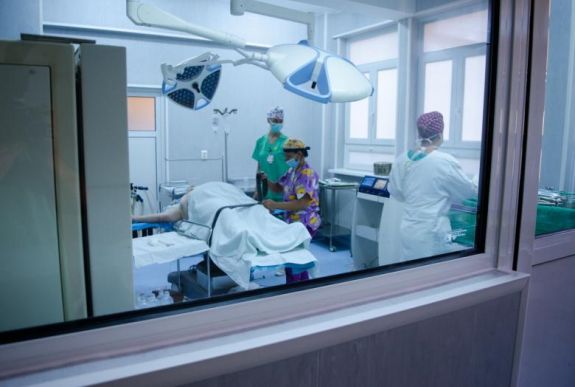 Koronavírus Hargita megyében: kevés a kórházi hely, kevés a szakember