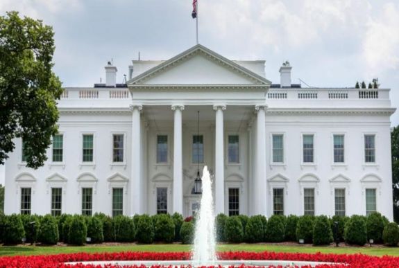 Amerikai elnökválasztás: már csaknem hétmillióan szavaztak, rekordarányú részvétel lehet