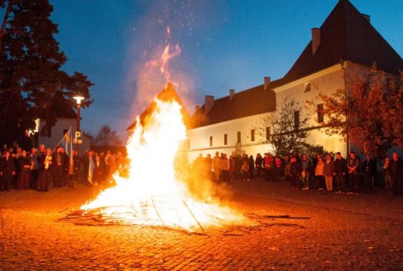 Az SZNT arra kéri a székelyföldi önkormányzati képviselőket, hogy álljanak az őrtűzmozgalom élére
