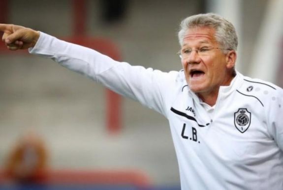 Legendás klub kispadjára kerülhet Bölöni László