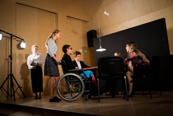 Se néptánc, se citera, színjátszás csak korlátozásokkal – többnyire szünetelnek a tanórákon kívüli foglalkozások