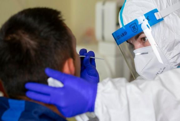 Koronavírus-tesztet kérnek az egészségügyi minisztériumtól a színházi dolgozók