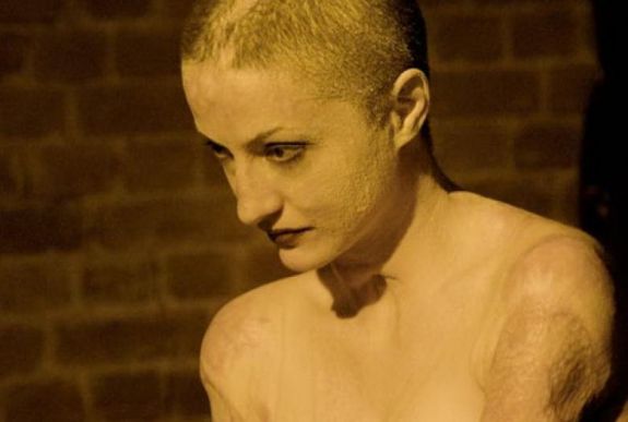 A colectiv című dokumentumfilmet nevezi Oscar-díjra Románia